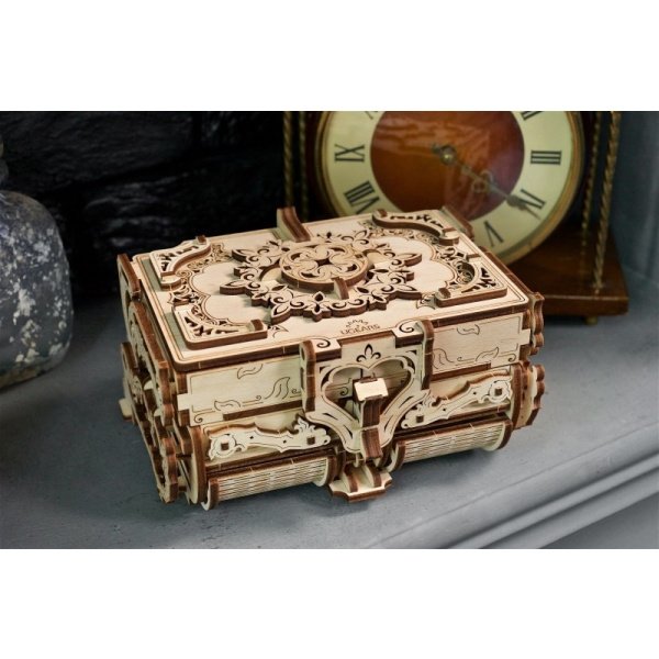 Boîte antique